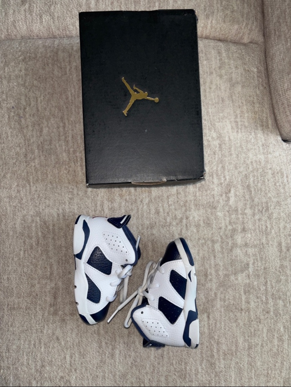 Kids Navy and White Sneakers - Jordan 4 Retro 5c